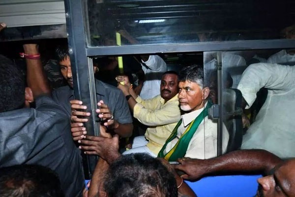 Chandrababu Naidu detained amid high drama in Vijayawada