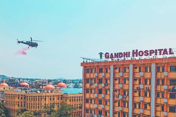 IAF chopper showers petals on Hyderabad's Gandhi Hospital