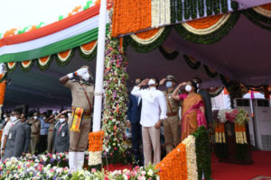 Jagan makes stand firm on 3 capitals, English medium at I-Day fete