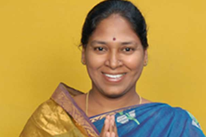 TDP MLC Sunitha resigns, decides to join YCP