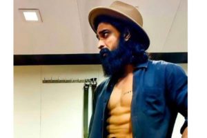 Shaurya Unbuttons Shirt, Flaunts Chiseled Physique