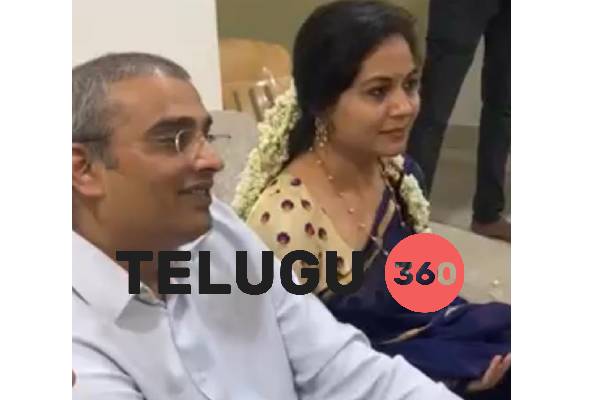 Singer Sunitha gets Engaged