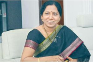 Seemandhra rulers better than KCR: Etela wife Jamuna!