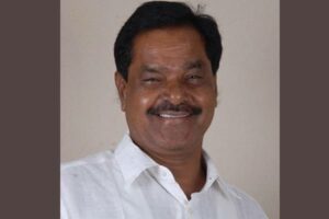 Did insecurity force deputy CM touch the feet of CM?