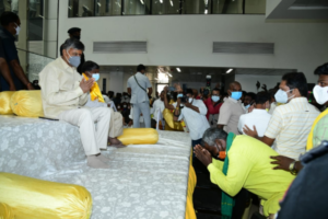 Chandrababu Naidu begins protest, seeks Centre’s intervention