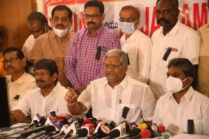 Andhra govt employees to serve strike notice on Jan 21