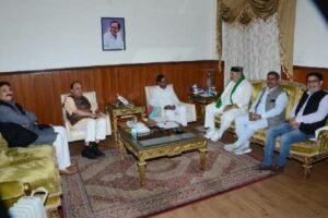 Telangana CM on anti-BJP mission, meets Rakesh Tikait, Subramanian Swamy