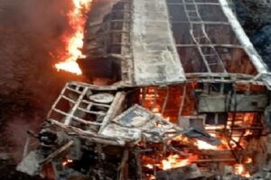 Seven from Hyderabad killed in K’taka road accident
