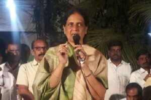Student groups try to lay siege to Telangana minister’s office