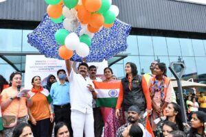 T’gana launches distribution of 1.20 cr national flags