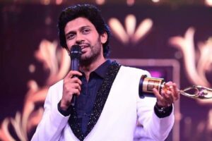 Naveen Polishetty Wins Best Actor Award At SIIMA