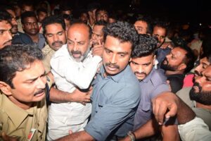 Telangana BJP president arrested on way to Munugode