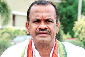 Komatireddy stirs up a serious controversy