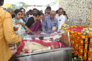 Celebs Pay Homage to Taraka Ratna Day 2