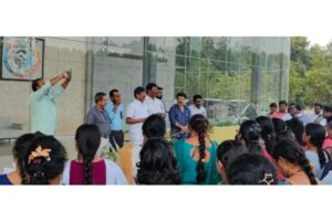 Employees not to buy govt lies, says Bopparaju