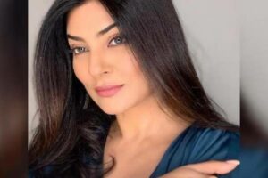 Sushmita Sen suffers a heart attack
