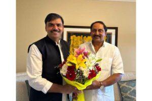 Nallari Kiran joins BJP, blames Congress for wrong decisions