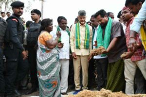 Naidu gives ultimatum to Jagan on purchase of damaged farm products