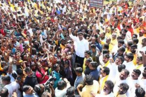 Lokesh completes 100 days of Padayatra, Naidu greets son