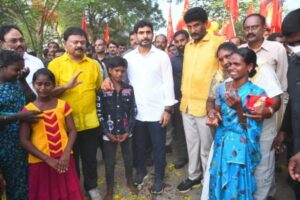 Lokesh promises to do justice to fishermen community