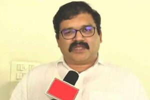 AP streets may plunge into darkness, says Pattabhi