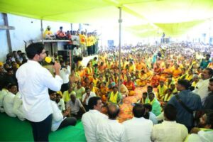 Let us focus on majority, Lokesh tells TDP leaders
