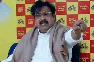 Varla Ramaiah alleges phone tapping by Jagan govt