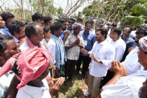 Jagan interacts with flood victims in Konaseema