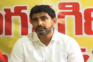 Lokesh appears before Mangalagiri court in defamation case