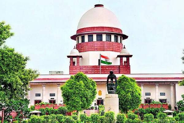 SC issues notices to Centre and EC on freebies