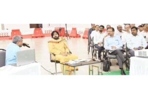 Pawan reviews Swacchandhra Corporation works