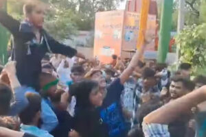 Amethi incident puts Congress in a spot: