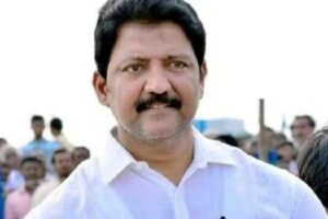 AP high court gives relief to Vallabhaneni Vamsi