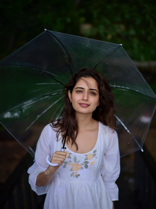 Ashika Ranganath (2)