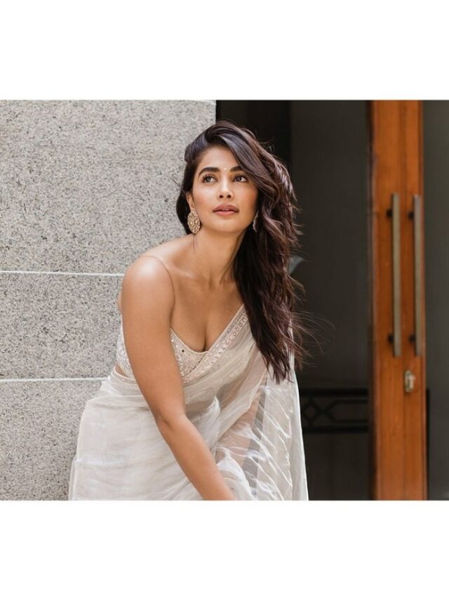 Pooja hegde3