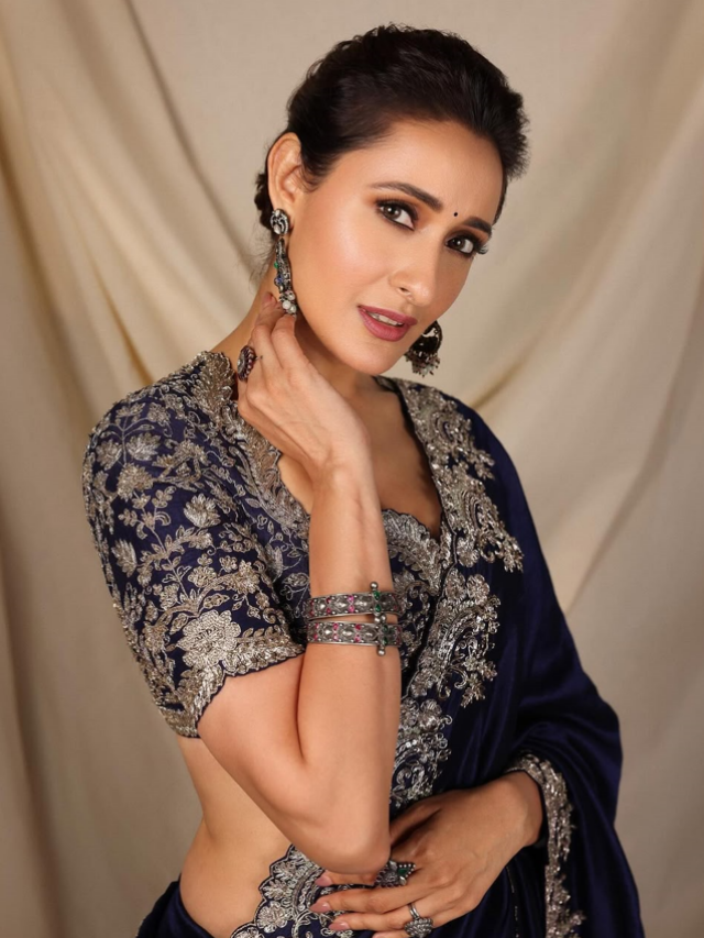 Pragya Jaiswal (2)