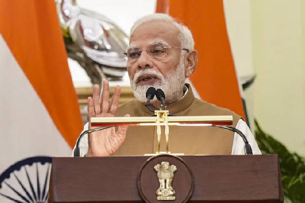 modi slams congress party