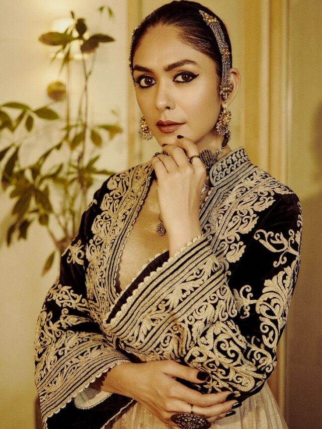 Mrunal Thakur’s Gracious Look