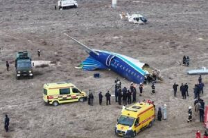 Shocking : Plane crash captured live, over 70 dead