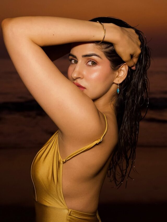 Sakshi Malik Perfect Curves In Golden Dress