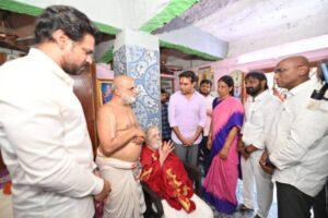 KTR visits Chilkur, raises concern over CS Rangarajan’s safety