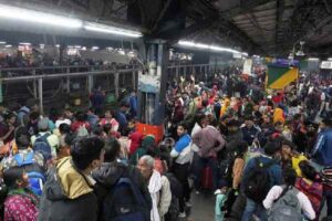 Reasons Behind Delhi Railway Station Stampede