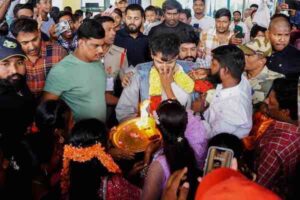 Ustaad RAPO Gets Godavari Special Welcome In Rajahmundry