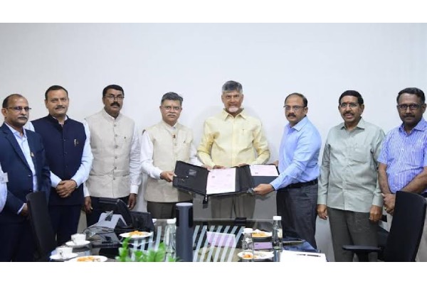 HUDCO signs agreement with AP CRDA to disburse Rs 11,000 Cr