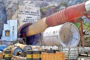 SLBC tunnel project : Jaiprakash Associates giving nightmares to Telangana Govt