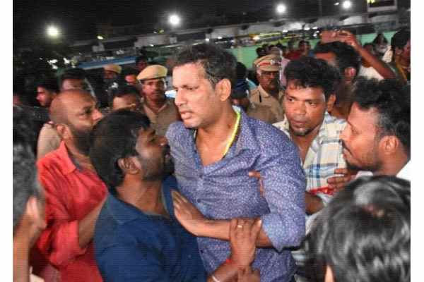 Vishal Collapses on Stage during an Event