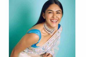 Mrunal Thakur: Most Popular Actress on Social Media