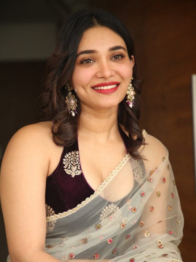 Jennifer Emmanuel In Paramapadha Sopanam Teaser Launch Event