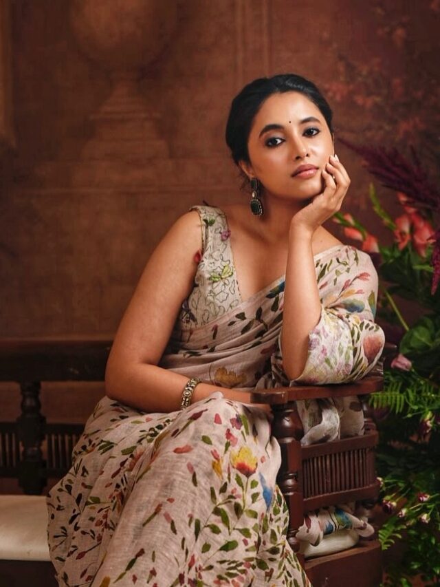 Priyanka Mohan Stunning Look In Saree
