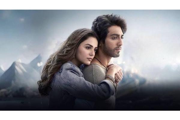Small Bollywood Film surpassing Biggies